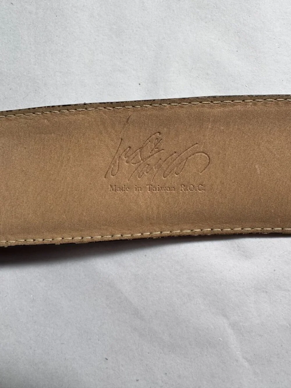 Lord and Taylor Vintage Black Suede Leather Belt With Gold-Tone Buckle Medium Ge